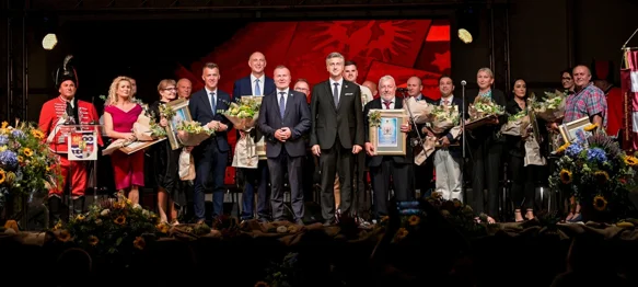 FOTO Domaćinima kamen temeljac za dječji vrtić, županu Stričak premijerove pohvale