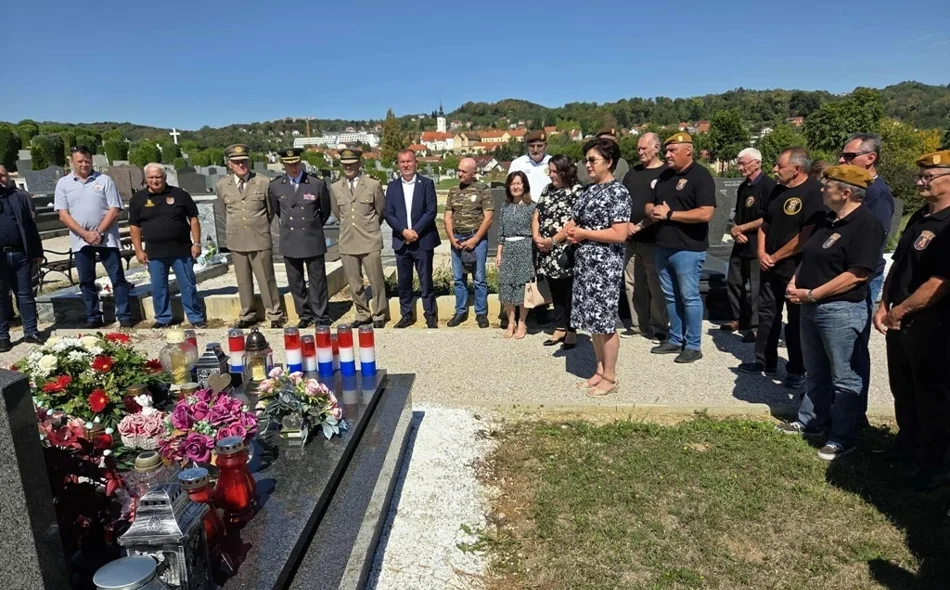 Obilježena godišnjica smrti generala Željka Dvekara