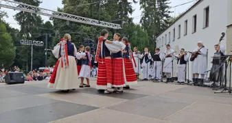 VIDEO Mali folkloraši svojim nastupima oduševili brojnu publiku