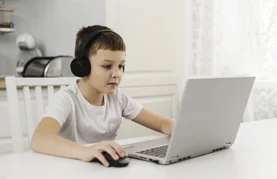 Kako djecu zaštititi od online prijetnji i sačuvati njihovo povjerenje