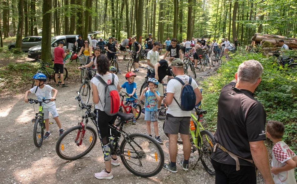 Pedalirajte kroz slikovite krajolike kneginečkog kraja