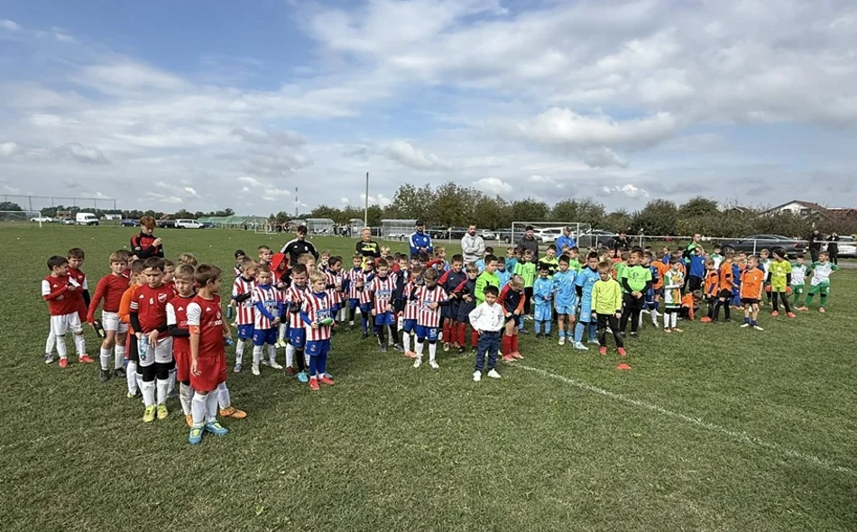 Mali nogometaši pomogli Sandiju u njegovom odlasku na liječenje u Austriju