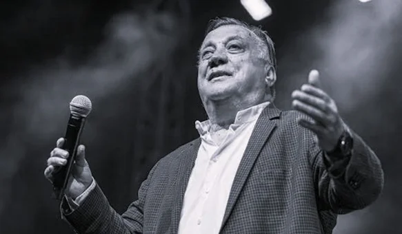 Preminuo je Halid Bešlić
