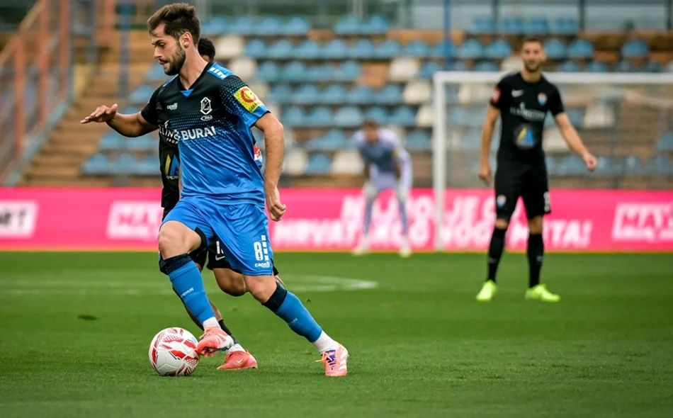 VIDEO Fenomenalni pogodak Duvnjaka bio dovoljan za bod Varaždina na Poljudu