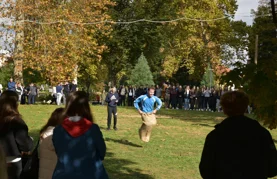 AUDIO I FOTO Ivanečki srednjoškolci ispunili gradski park - okušali se u tradicionalnim seoskim igrama