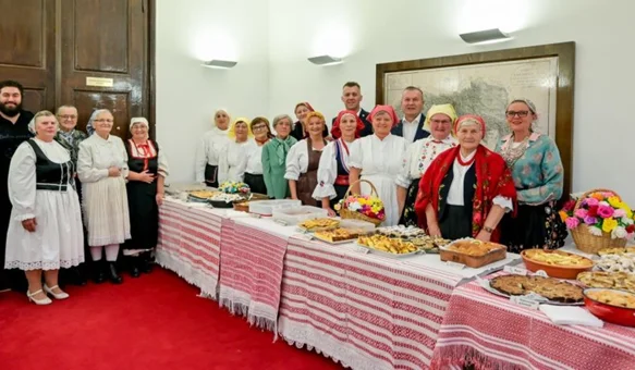 VIDEO I FOTO Mirisi i okusi djetinjstva okupljeni na stranicama „Babičinih recepata”