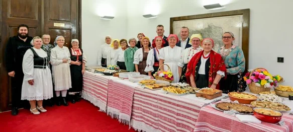 VIDEO I FOTO Mirisi i okusi djetinjstva okupljeni na stranicama &bdquo;Babičinih recepata&rdquo;