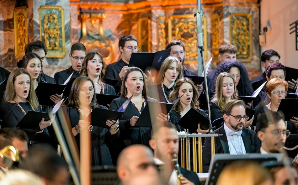 Izvedba „Kralja Tomislava” Davora Bobića u prepunoj varaždinskoj katedrali