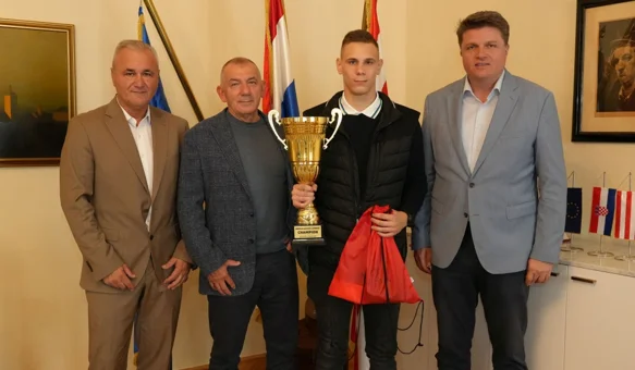 Grad Varaždin priredio prijem za &quot;kraljevskog&quot; svjetskog savate prvaka Patrika Grđana