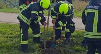 Vatrogasci DVD-a Nedeljanec-Prekno pridružili se projektu "Zasadi drvo ne budi panj"