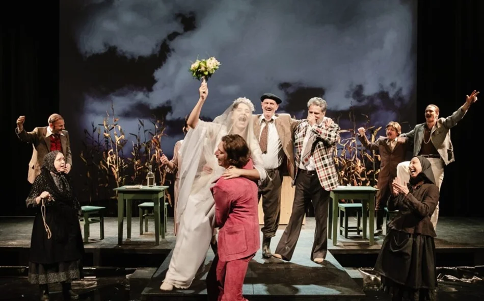 AUDIO „Bljesak zlatnog zuba” humorom prikriva tragediju egzodusa sela