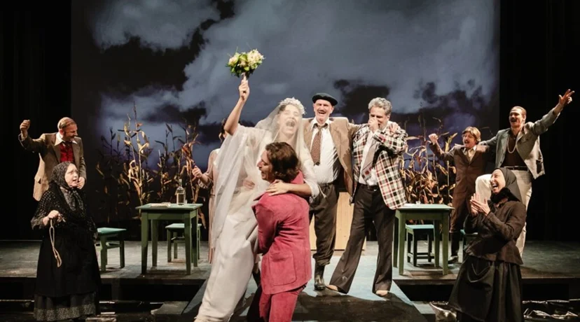 AUDIO „Bljesak zlatnog zuba” humorom prikriva tragediju egzodusa sela