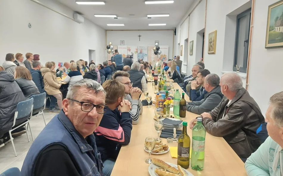 FOTO Mještanima i udrugama predan na korištenje uređeni Društveni dom u Leštakovcu