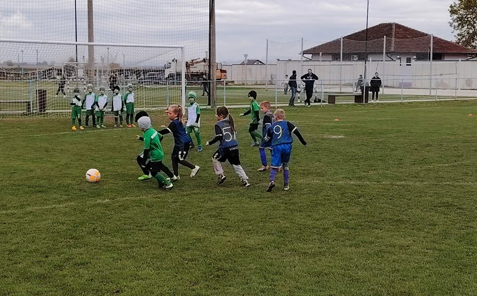 FOTO Vinica ugostila male nogometašice i nogometaše iz cijele županije