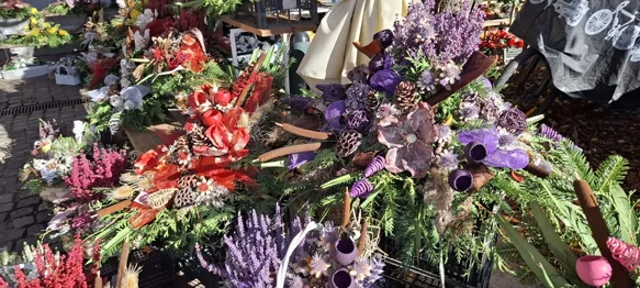 FOTO Aranžmani i multiflore najpopularniji, tek rijetki sami rade svoje cvjetne košarice