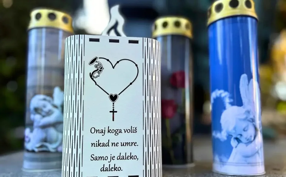 Na groblje bez plastike - Na varaždinskom groblju svake se godine prikupi oko 60 tona lampaša