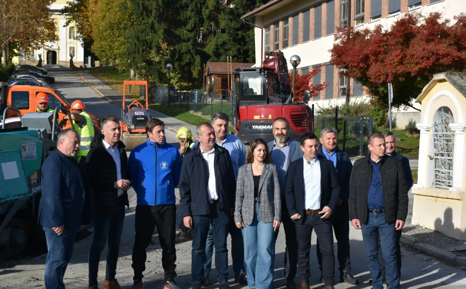 AUDIO U završnoj fazi radovi na obnovi pješačkih staza kroz Marčan i Vinicu