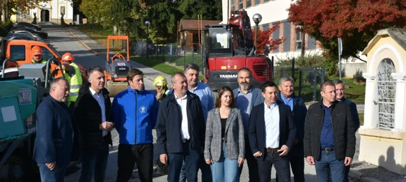 AUDIO U završnoj fazi radovi na obnovi pješačkih staza kroz Marčan i Vinicu