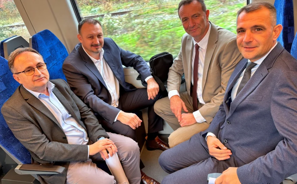 U promet pušten novi dizel-motorni vlak s videonadzorom i internetom postiže brzinu od 120 km/h