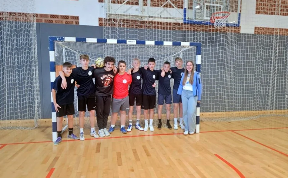 Župa Petrijanec po prvi puta sudjelovala na malonogometnom turniru za krizmanike