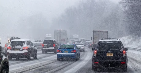 Ne igrajte se sa životom - od danas obavezna zimska oprema!