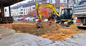 Počeli radovi na uređenju javnog parkirališta i dijela gradske nerazvrstane ceste u Malezovoj ulici