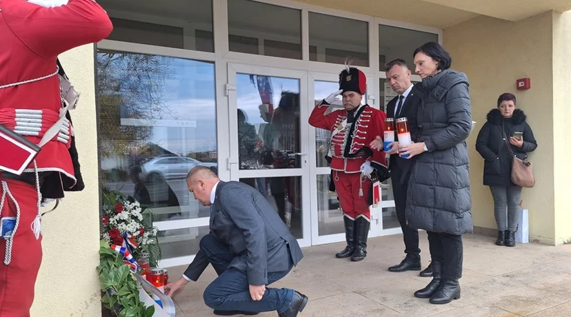 FOTO Odali počast varaždinskim i svim drugim braniteljima i žrtvama Vukovara