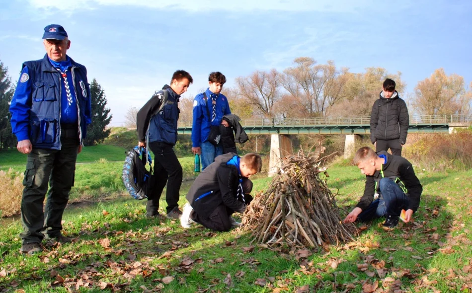 Jesenski izviđački piknik kraj Bednje obilježilo druženje uz vatru