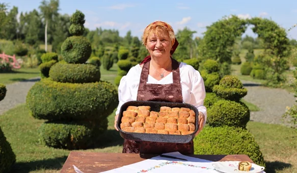 VIDEO Babica Stanka i njezini zdigani krumpirovi štruklji s koščicama od tikve i posolenec