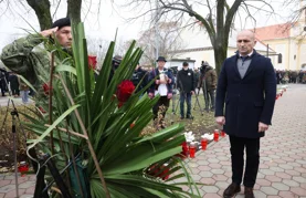 Ministar Anušić: &bdquo;U vojsci nema mjesta dugoj kosi i bradi! Vojni rok nije ekskurzija!&rdquo;