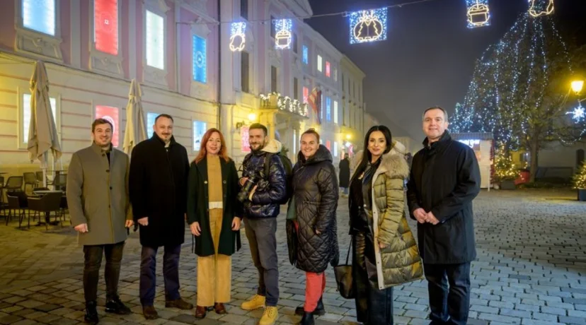 Županijska palača i ove je godine pretvorena u atraktivni adventski kalendar