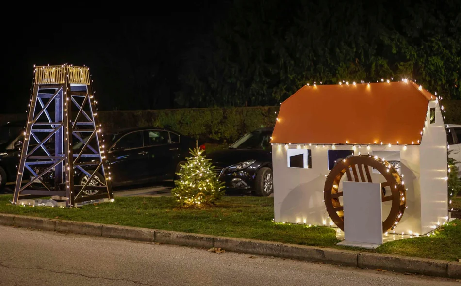 Zasvijetlio Stari grad, postavljen mlin, podignuta i replika piramide na Ivančici!