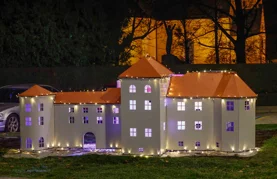 Zasvijetlio Stari grad, postavljen mlin, podignuta i replika piramide na Ivančici!