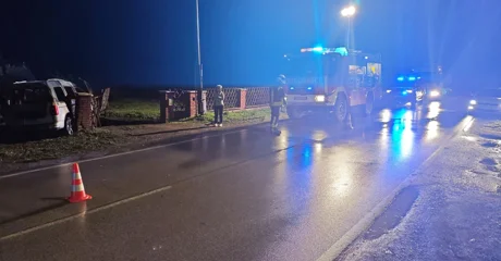 Jutros nakon prometne gorio automobil &ndash; srećom, bez ljudskih žrtava!