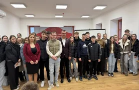 Uručeno 75 ugovora o stipendiranju učenika i studenata