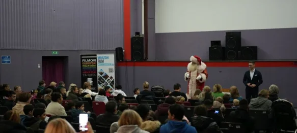 Grad Varaždin poklon paketima uljepšao blagdane udomljenoj djeci