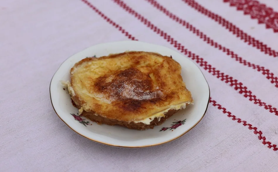 VIDEO Babica Nadica otkriva nam recept za zelne štrukle i finu slatku žemleaču!