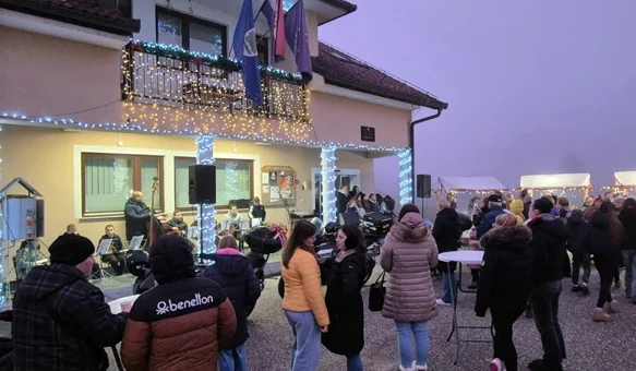 Djeca, udruge i moto mrazovi uljepšali Advent u Klenovniku