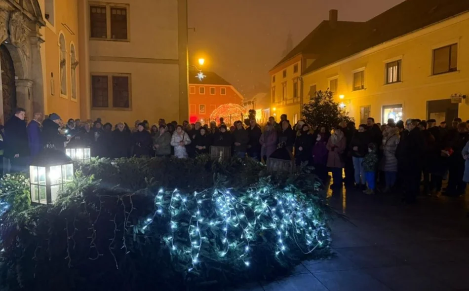 Dogradonačelnik Marković upalio treću adventsku svijeću ispred katedrale