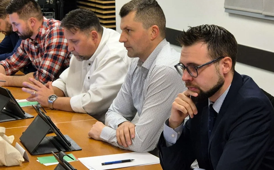 Na raspolaganju više od 32 milijuna eura, oporba tvrdi: &bdquo;Proračun nije ni investicijski ni socijalni&rdquo;