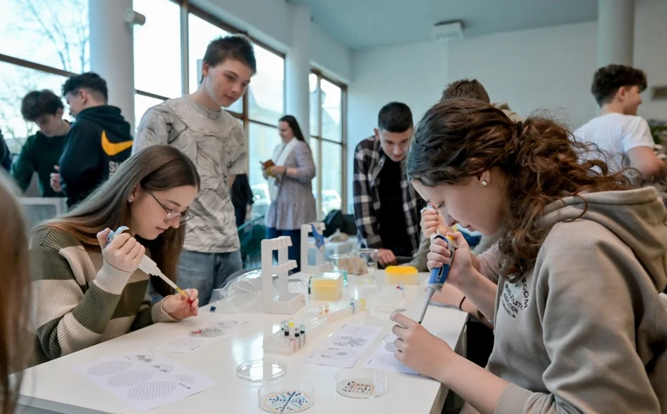 Stara škola u Svetom Iliji i gimnazijski Laboratorij postaju centri za poslove budućnosti