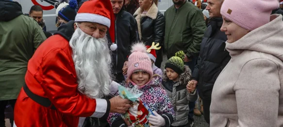 Nikad brojnija povorka razveselila velik broj djece i roditelja - za najmlađe osigurali 350 darova!