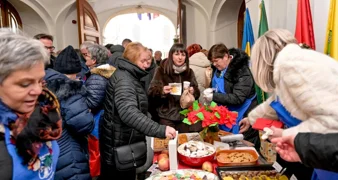 Prikupljeno&nbsp; gotovo 1400 eura pri podjeli sarme i kolača za Zakladu za pomoć djeci &bdquo;Vita&ldquo;