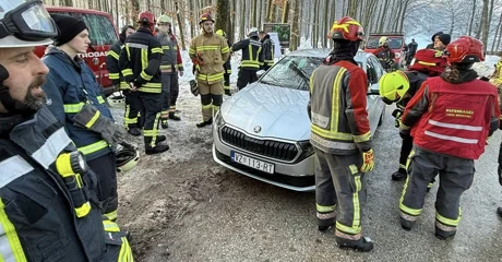 FOTO Vatrogasci, policija HGSS, članovi obitelji i brojni mještani u teškim uvjetima tražili nestalu osobu