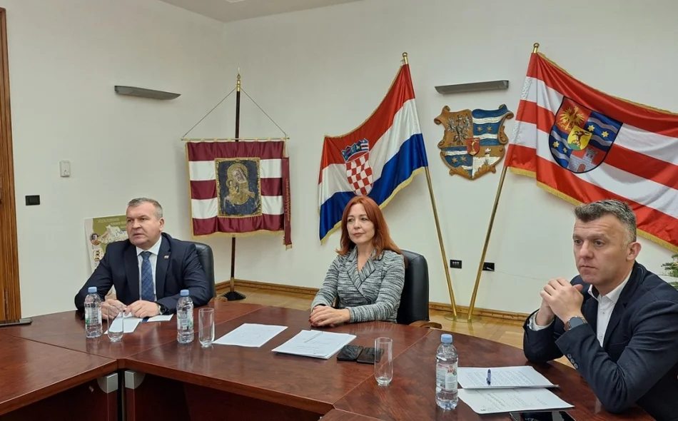 Obrisi bijelog Božića - 234 vatrogasne intervencije, 16 prometnih i više od 2000 prekovremenih sati!