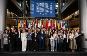 Kraj godine u Strasbourgu: Učenici iz Varaždina u posjetu Europskom parlamentu
