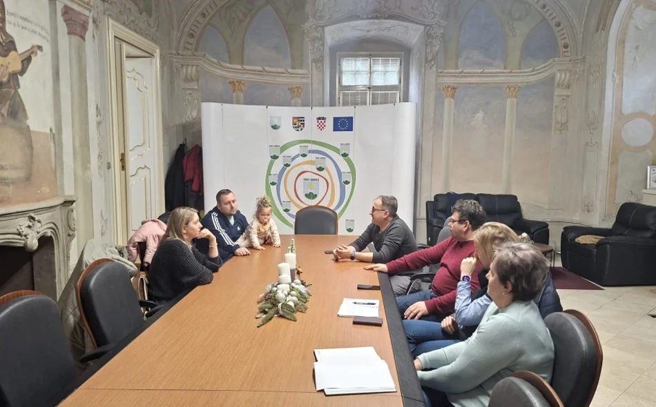 Grad Ludbreg pružio podršku malenoj Anđelini koja boluje od rijetke progresivne bolesti