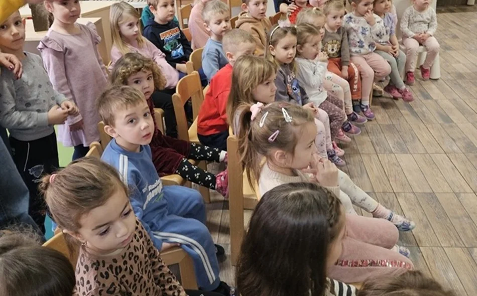 Staklenke meda za mališane Dječjeg vrtića &bdquo;Pčelica&rdquo; iz Bisaga