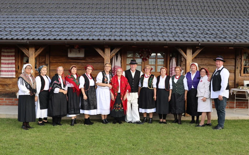 VIDEO Okuse Svetog Ilije otkriva babica Vjekoslava Erdec &ndash; pripremiti sočne peluge i hrskave kiflice