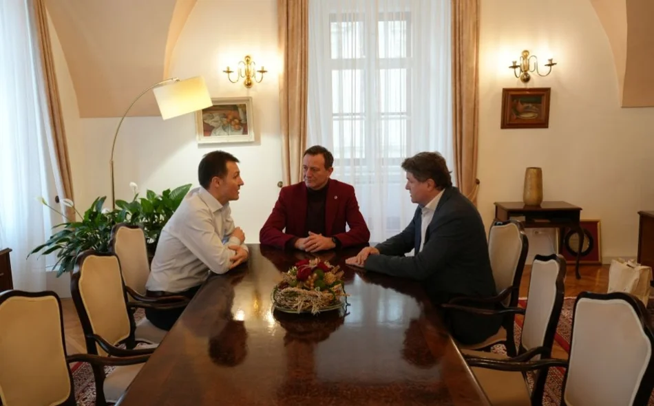 Gradonačelnik Makarske na prijemu u Gradskoj vijećnici